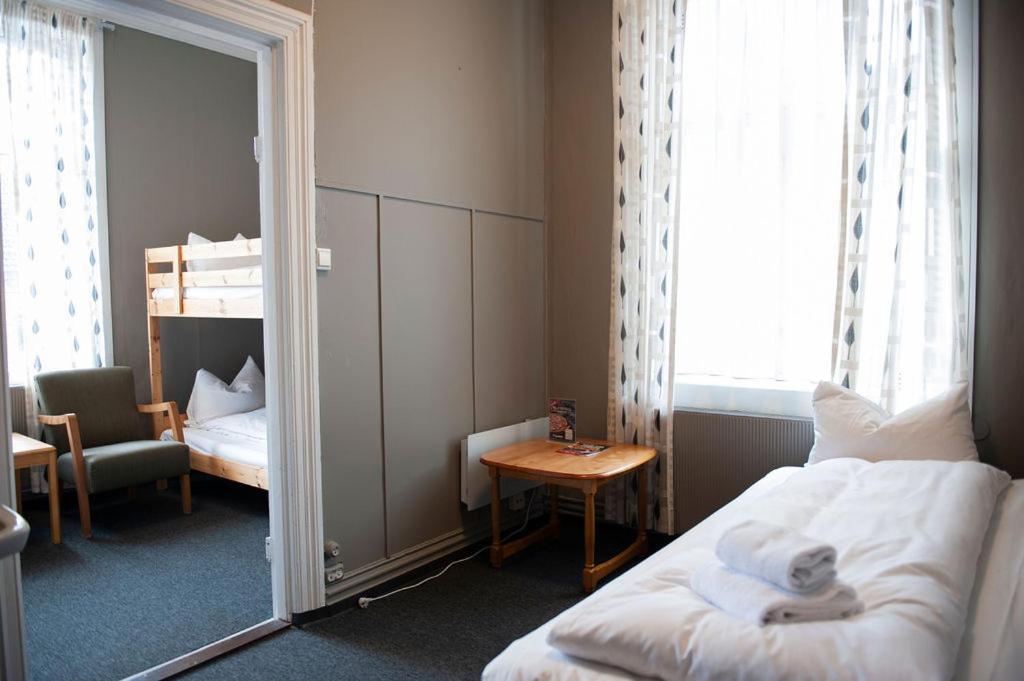 Henriks Hotell Skien Cameră foto