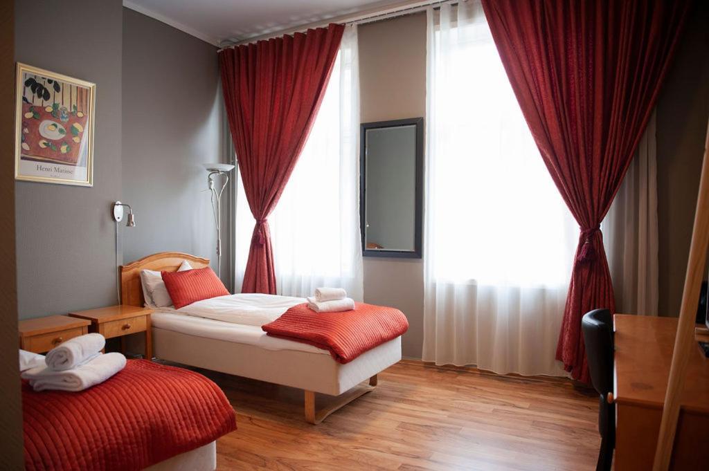 Henriks Hotell Skien Cameră foto