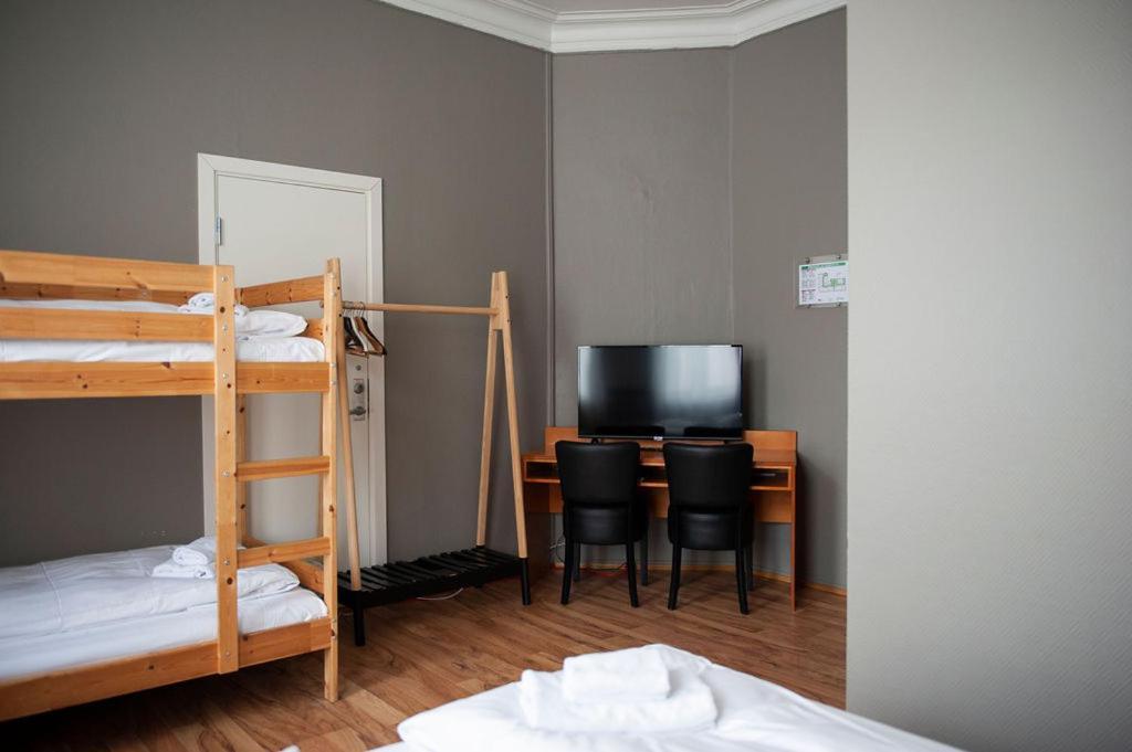 Henriks Hotell Skien Exterior foto